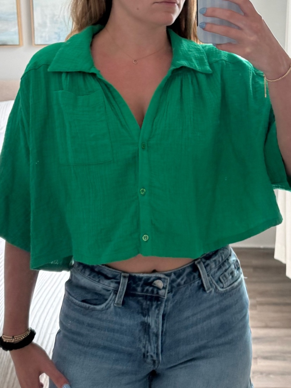 Green button up shirt - Picture 2 of 7